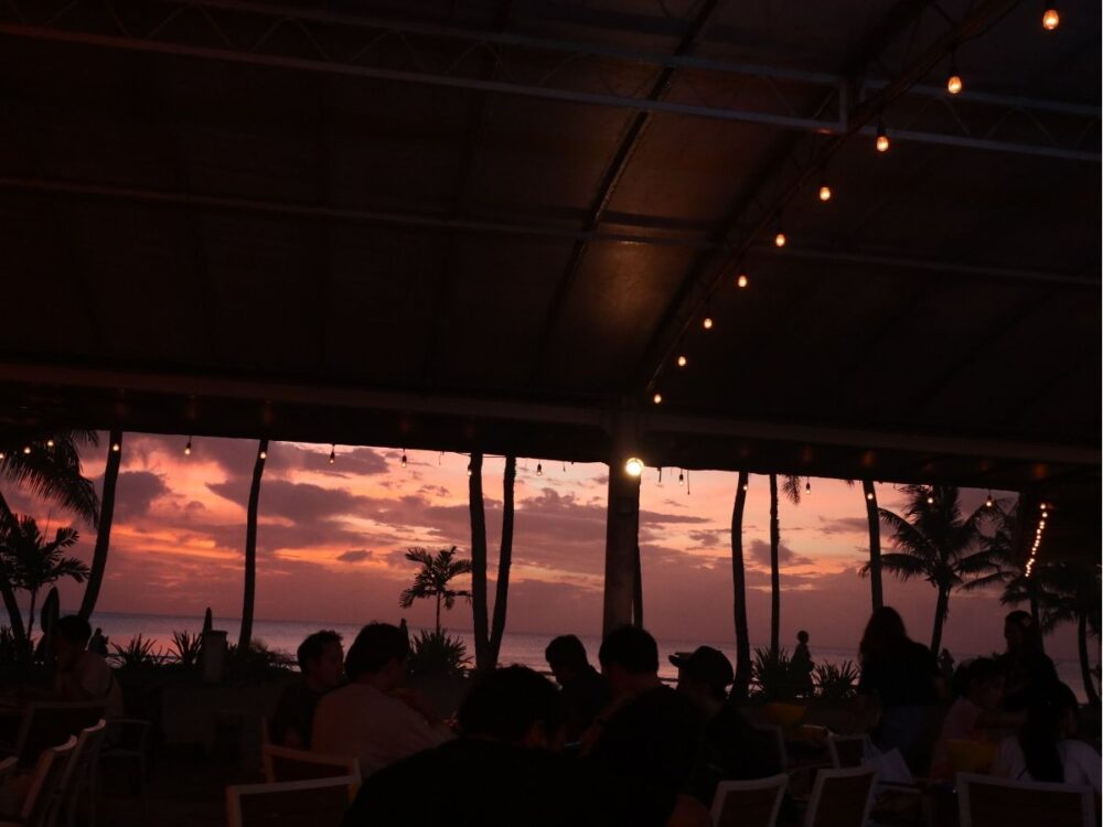 ビーチの夕暮れ